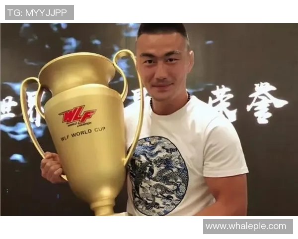 昆仑决14精彩对决杨茁与白万性斗智斗勇展现搏击魅力